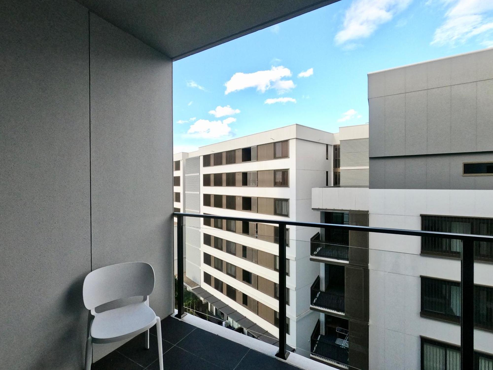 Spacious1 Br@Waterfront Olympic Park_Free Carpark Sydney Exterior photo