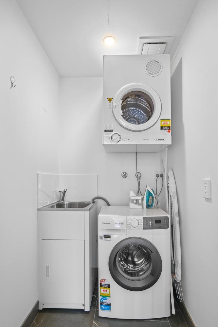 Spacious1 Br@Waterfront Olympic Park_Free Carpark Sydney Exterior photo