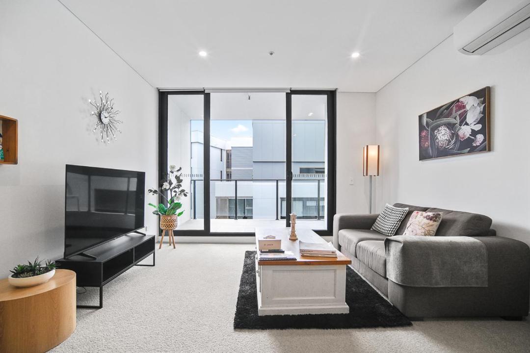 Spacious1 Br@Waterfront Olympic Park_Free Carpark Sydney Exterior photo